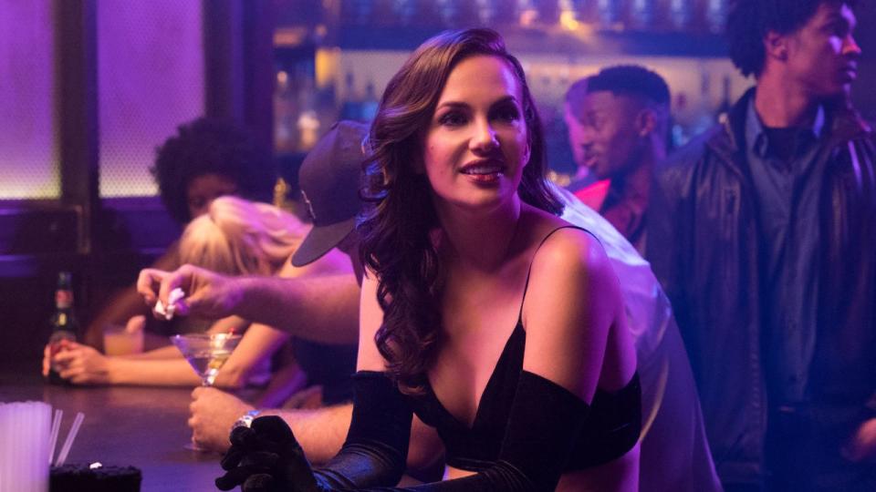 THE HAUNTING OF HILL HOUSE, Kate Siegel in ‘Steven Sees a Ghost’, (Season 1, Episode 101, pilot episode, aired October 12, 2018), ph: Tina Rowden/ © Netflix / courtesy Everett Collection.