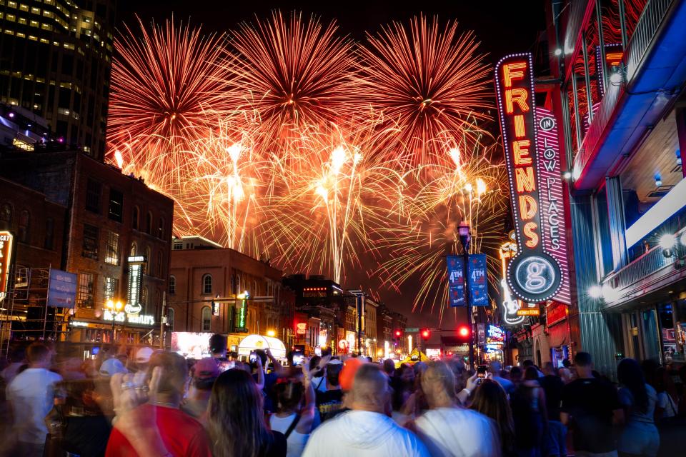 Nashville's 4th of July highlights Chris Young performance, fireworks