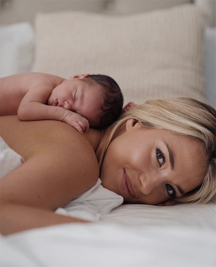 Alice Campello con su hija Bella