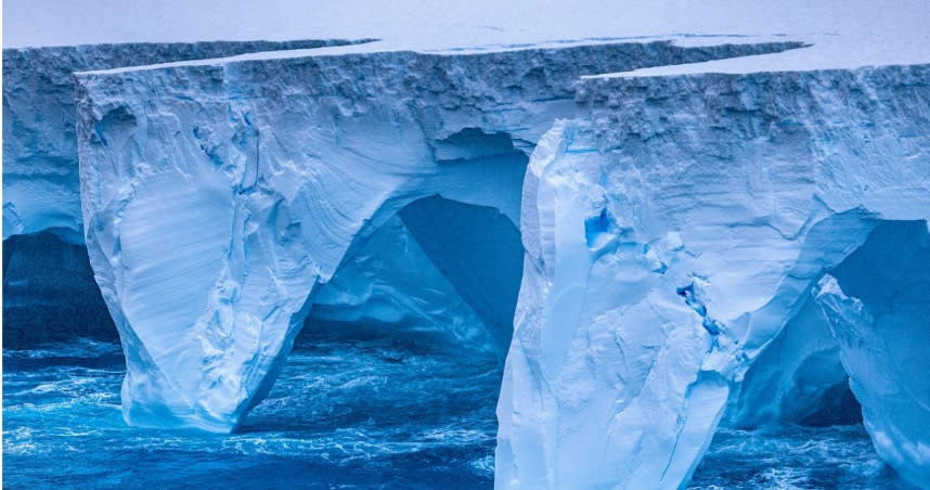 全球最大、最古老的冰山A23a正在向北漂移中。（圖／達志／路透社）