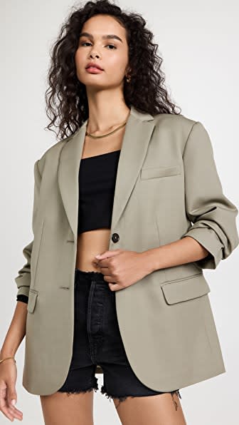 <p><a href="https://go.redirectingat.com?id=74968X1596630&url=https%3A%2F%2Fcn.shopbop.com%2Fquinn-blazer-green-khaki-anine%2Fvp%2Fv%3D1%2F1557382051.htm&sref=https%3A%2F%2Fwww.harpersbazaar.com%2Ffashion%2Ftrends%2Fg41169563%2Fbest-oversized-blazers%2F" rel="nofollow noopener" target="_blank" data-ylk="slk:Shop Now;elm:context_link;itc:0;sec:content-canvas" class="link ">Shop Now</a></p><p>Quinn Blazer</p><p>shopbop.com</p><p>$550.00</p><span class="copyright">Shopbop</span>