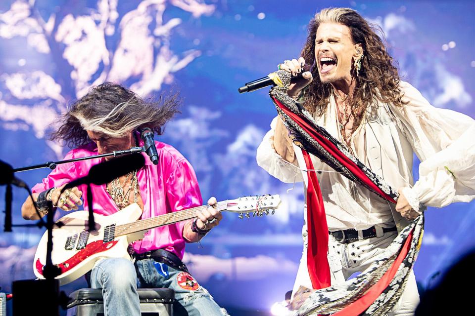 AEROSMITH MAKES TRIUMPHANT RETURN TO THE LAS VEGAS STAGE WITH THEIR RESIDENCY “AEROSMITH: DEUCES ARE WILD”;