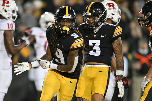 Updated bowl projections for the Iowa Hawkeyes after Week 11