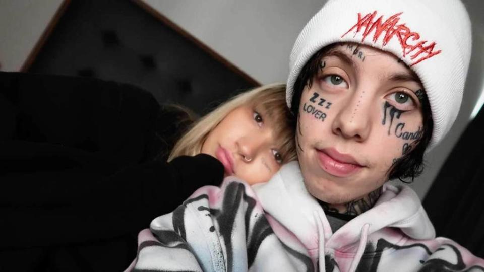 <p>Two months after revealing Lil Xan and Annie Smith were expecting their first child together, Smith shared the heartbreaking news she had suffered a miscarriage. Posting on social media, Smith began, “The moment I met you I knew you were special. I fell head over heels in love with you and only love you more […]</p> <p>The post <a rel="nofollow noopener" href="https://theblast.com/lil-xan-fiancee-reveals-miscarriage/" target="_blank" data-ylk="slk:Lil Xan’s Fiancée Reveals She Suffered a Miscarriage: ‘I Feel a Hurt I Never Knew Existed’;elm:context_link;itc:0;sec:content-canvas" class="link ">Lil Xan’s Fiancée Reveals She Suffered a Miscarriage: ‘I Feel a Hurt I Never Knew Existed’</a> appeared first on <a rel="nofollow noopener" href="https://theblast.com" target="_blank" data-ylk="slk:The Blast;elm:context_link;itc:0;sec:content-canvas" class="link ">The Blast</a>.</p>