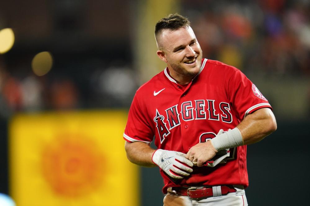 Los Angeles Angels on X: Seeing red #GoHalos  / X