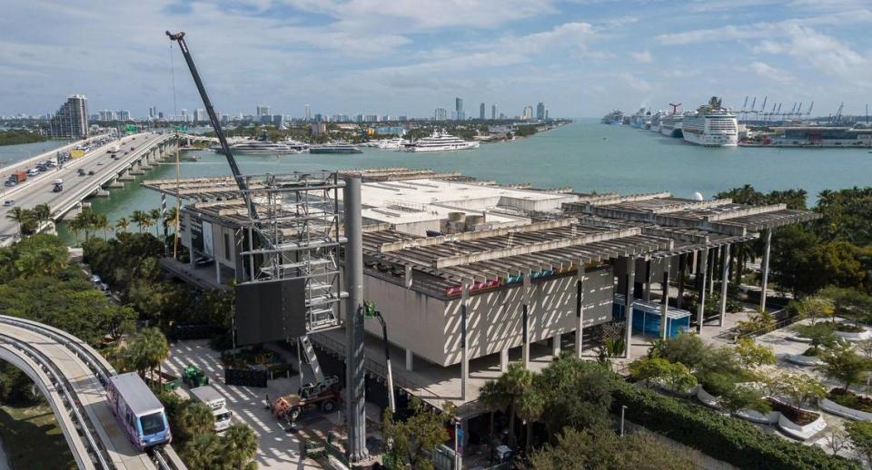 A view of the 10-story LED billboard being constructed next to the Pérez Art Museum Miami on Friday, Jan. 26, 2024, in downtown Miami.