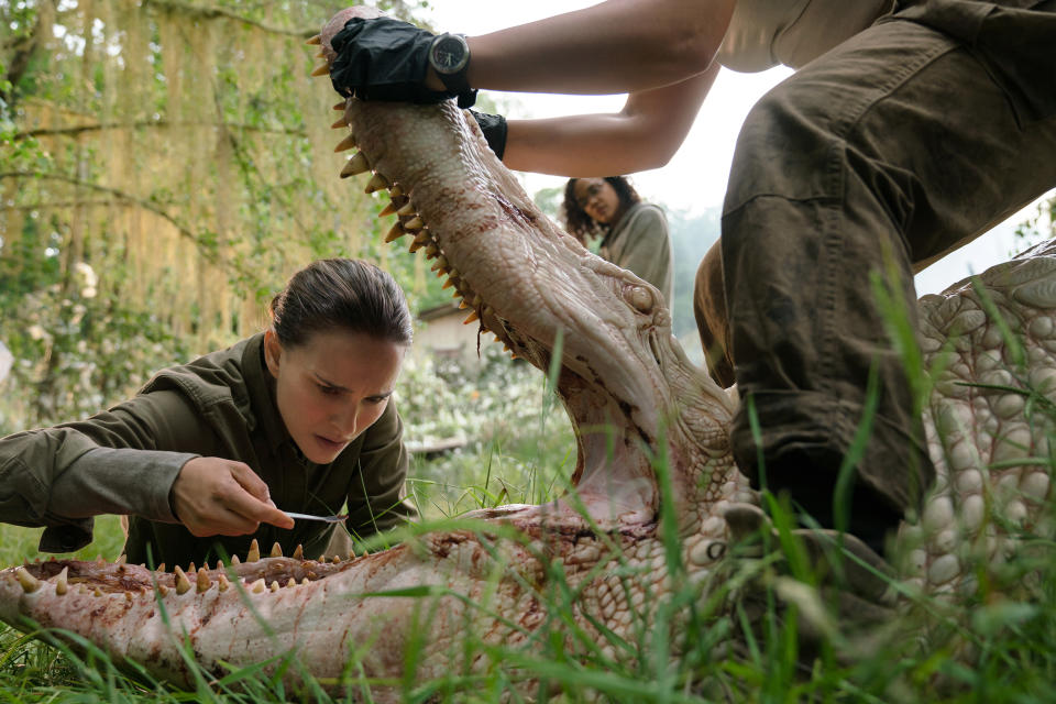 Natalie Portman and Tessa Thompson in Annihilation.