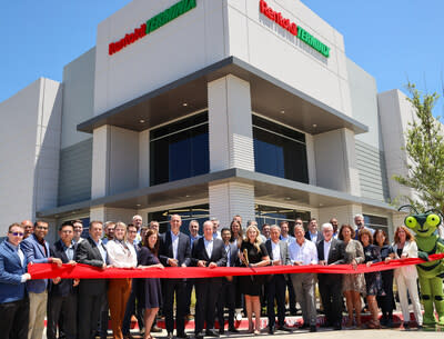 The Rentokil Terminix Leadership Team and key stakeholders cut the ceremonial red ribbon to celebrate the opening of the Rentokil Terminix North America Innovation Center.