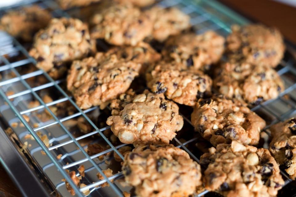 Jose's Oatmeal Peanut Butter Chocolate Chip Cookies