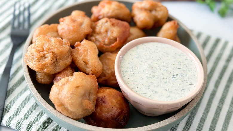 fried mushrooms with ranch dressing