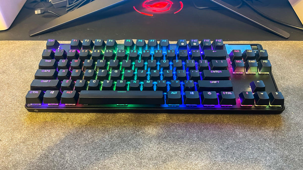 SteelSeries Apex Pro TKL Wireless (2023) review: a feature smorgasbord in a  wireless package - Yahoo Sports