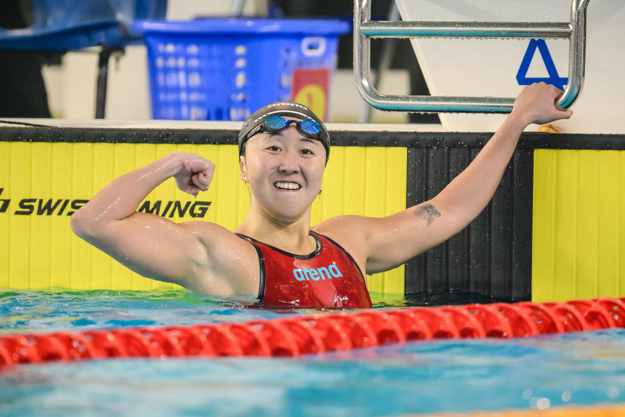 Singapore swimmer Quah Jing Wen celebrates winning the women's 200m individual medley gold at the Hanoi SEA Games. (PHOTO: Sport Singapore/ Andy Chua)