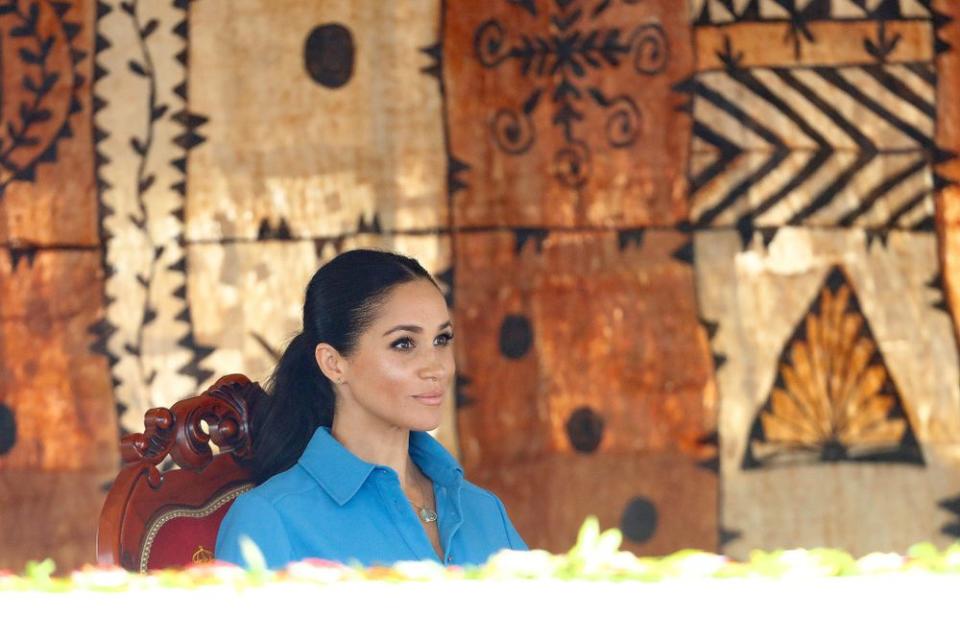Meghan Markle, Prince Harry Visit Tonga's Tupou College