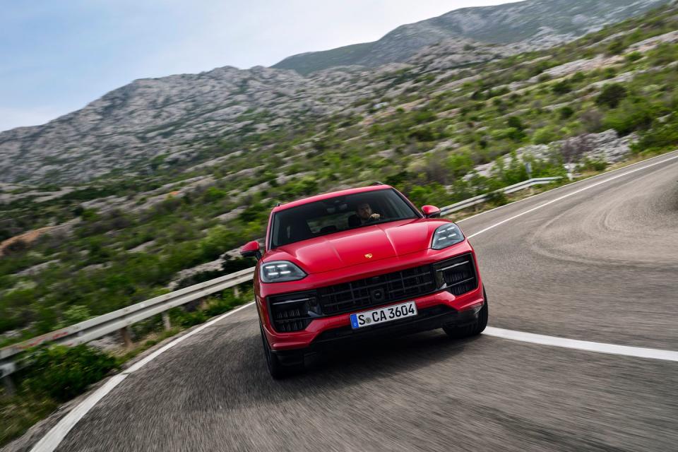 2025 porsche cayenne gts