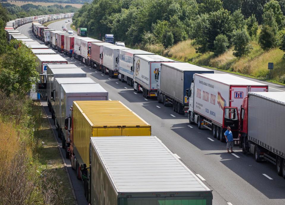 A “no-deal” scenario under which the UK reverts to World Trade Organisation tariffs would cost the UK £27bn because of increased barriers to trade and higher labour costs, report suggests: Reuters