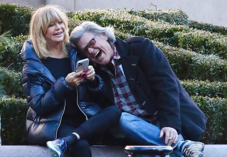 
Kurt Russell y Goldie Hawn festejando el último San Valentín