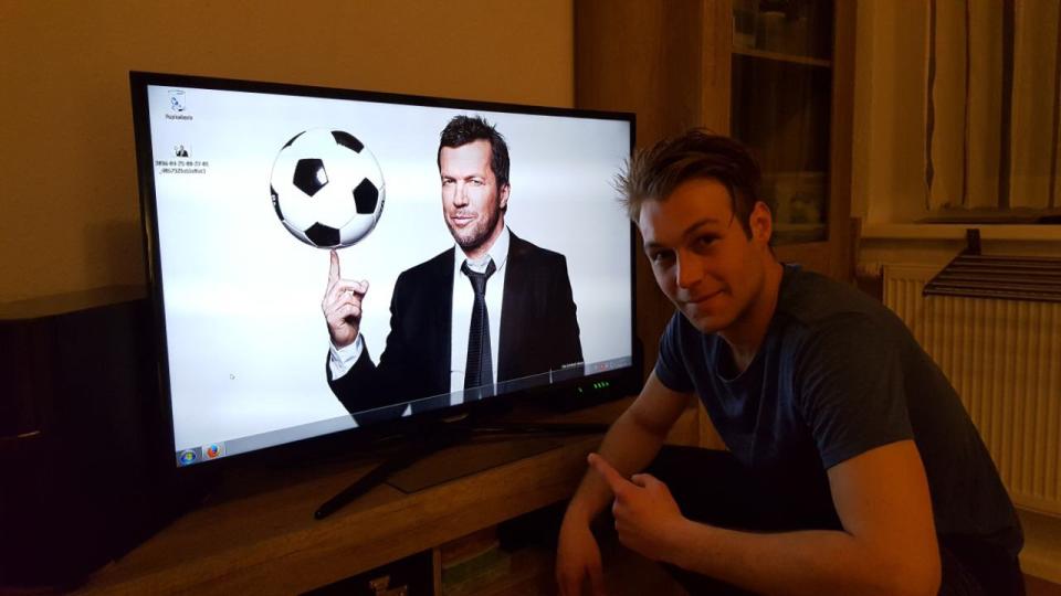 Tom Parol hat die Nummer von Lothar Matthäus geebert. Quelle: Twitter/Sportbuzzer