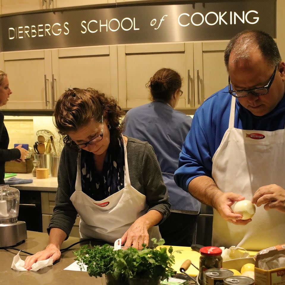 <p>You can take cooking classes - including special ones like for date night or girls night - here!</p>