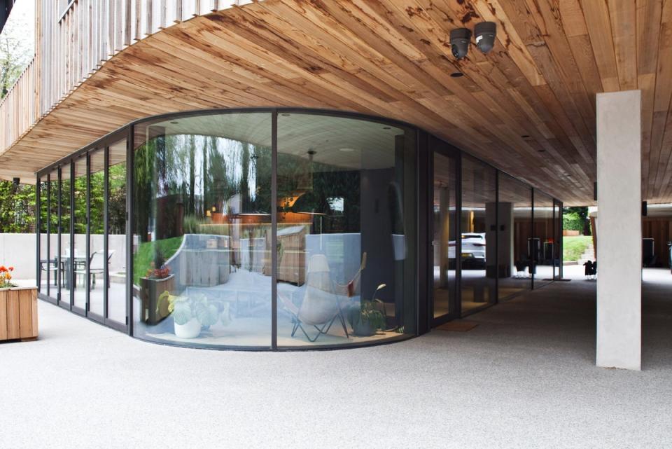 The couple set out to create a gigantic cedar and glass home (Malgosia Czarniecka Lonsdale)