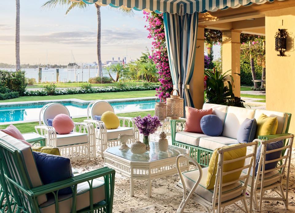 <p>When you’re on the water in Palm Beach, why not match your house to the weather? Fashion maven Liz Lange’s <a href="https://www.elledecor.com/design-decorate/house-interiors/a31102565/liz-lange-palm-beach-house/" rel="nofollow noopener" target="_blank" data-ylk="slk:home;elm:context_link;itc:0;sec:content-canvas" class="link ">home</a> has a stucco exterior painted in a sunny yellow shade with pink bougainvillea creeping up the walls.</p>