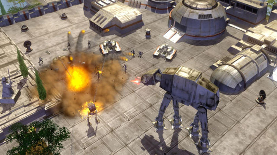 Star Wars: Empire at War screenshot showing open combat