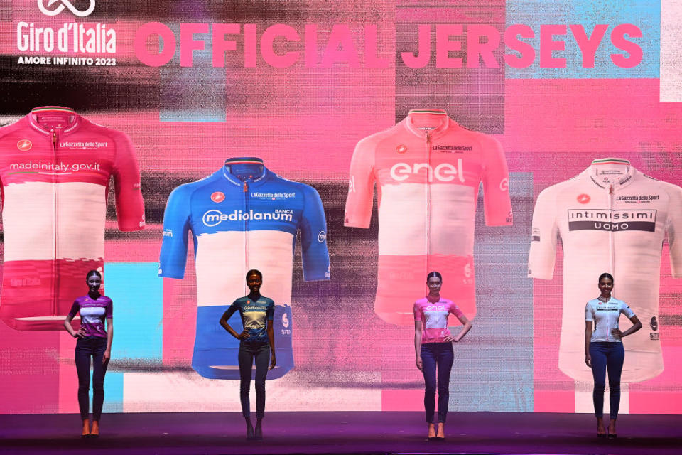 The Giro d'italia jerseys were shown off at the team presentation