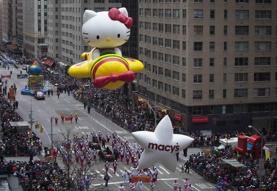 The Hello Kitty float makes its way down 6th Ave during the Macy's Thanksgiving Day Parade in New York