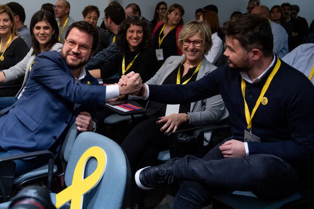 Foto de archivo del presidente de la Generalitat, Pere Aragonès, y el portavoz de ERC en el Congreso, Gabriel Rufián. (Photo: JOSEP LAGO via Getty Images)