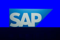 <p>Die Softwarefirma SAP landet mit einem Börsenwert von knapp 104 Milliarden Euro auf Platz eins der wertvollsten deutschen Unternehmen. Die Firma aus Baden-Württemberg konnte sich damit im Vergleich zu einem Ranking aus dem Jahr 2014 um ganze 14 Plätze verbessern. </p>
