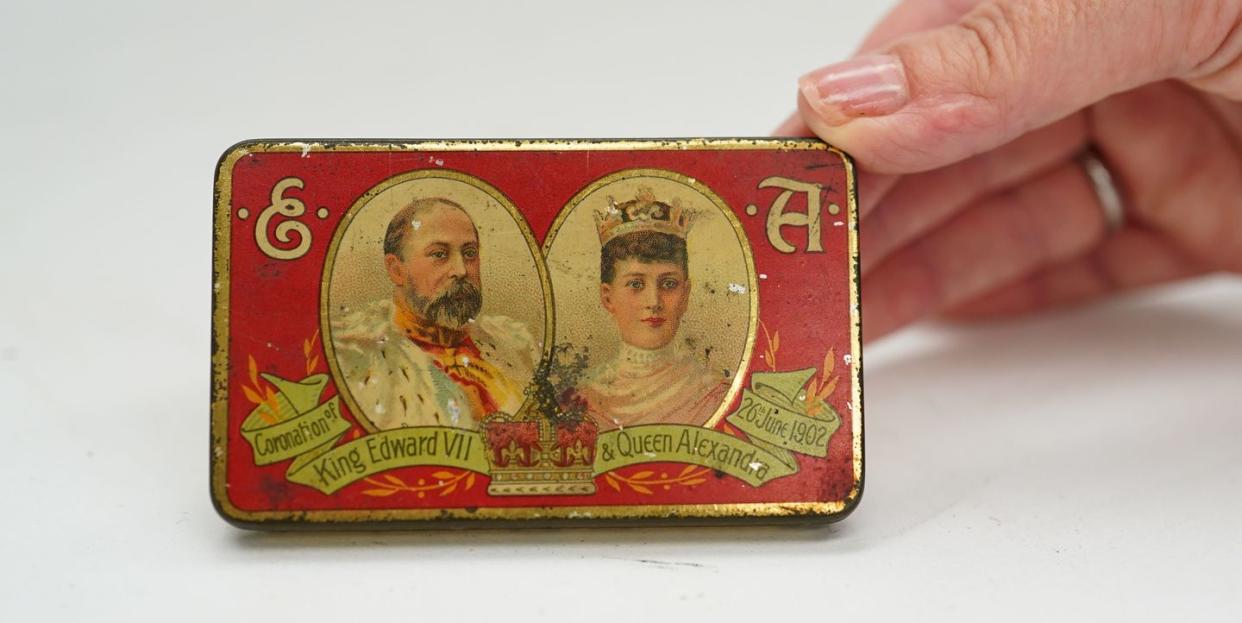 1902 coronation chocolates sale