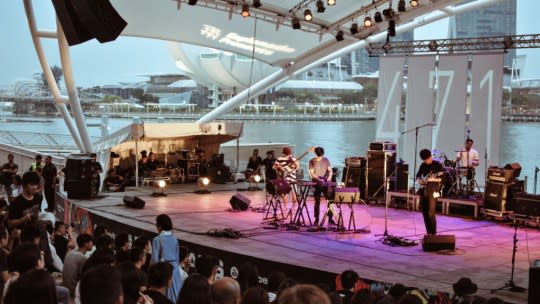 Local band Hauste at Baybeats Featival 2017