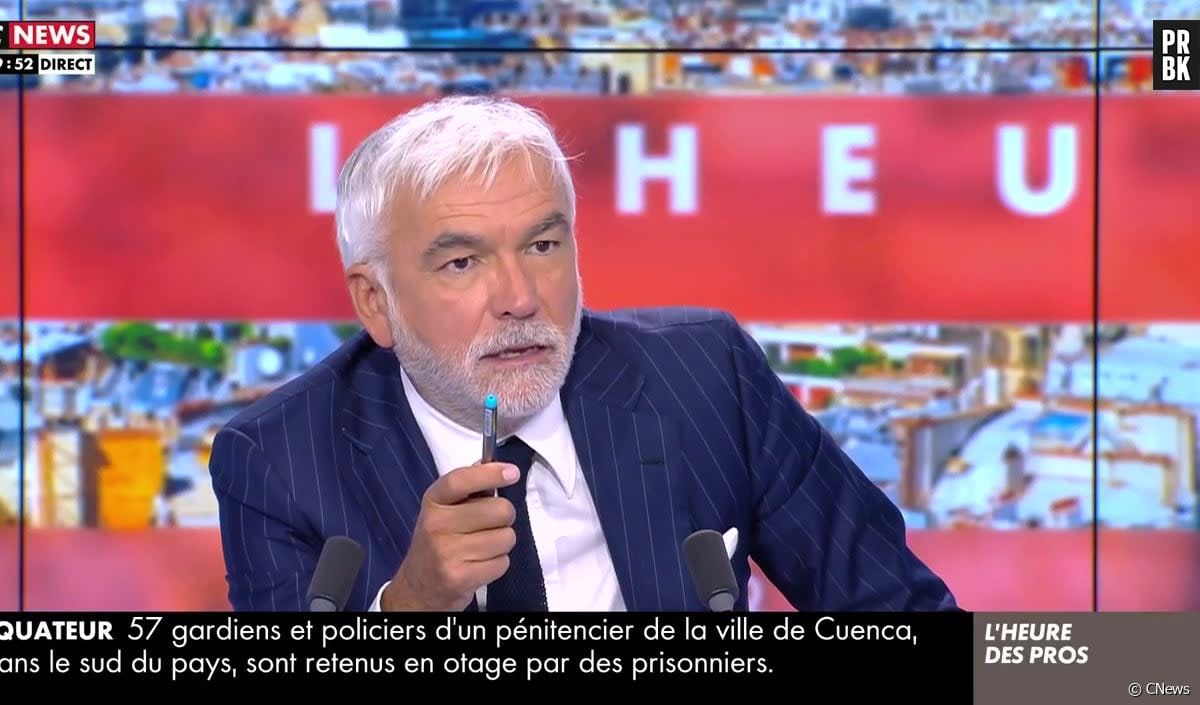 Pascal Praud piégé en direct grâce à l'IA dans L'heure des pros sur CNews - CNews