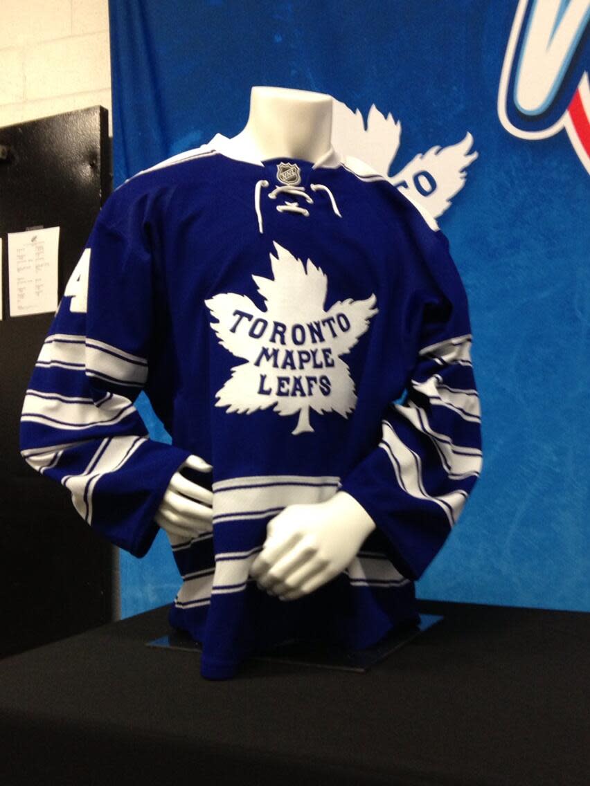 Toronto Maple Leafs 2014 Winter Classic Jersey (Photo by Nick Cotsonika @cotsonika)