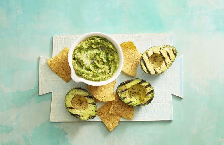 4) Easy Smoky Guacamole