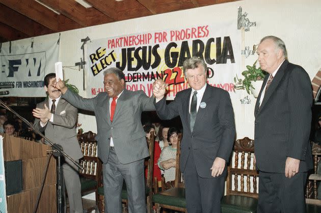 Chicago Mayor Harold Washington speaks a local rally to endorse Democrat Jesús 