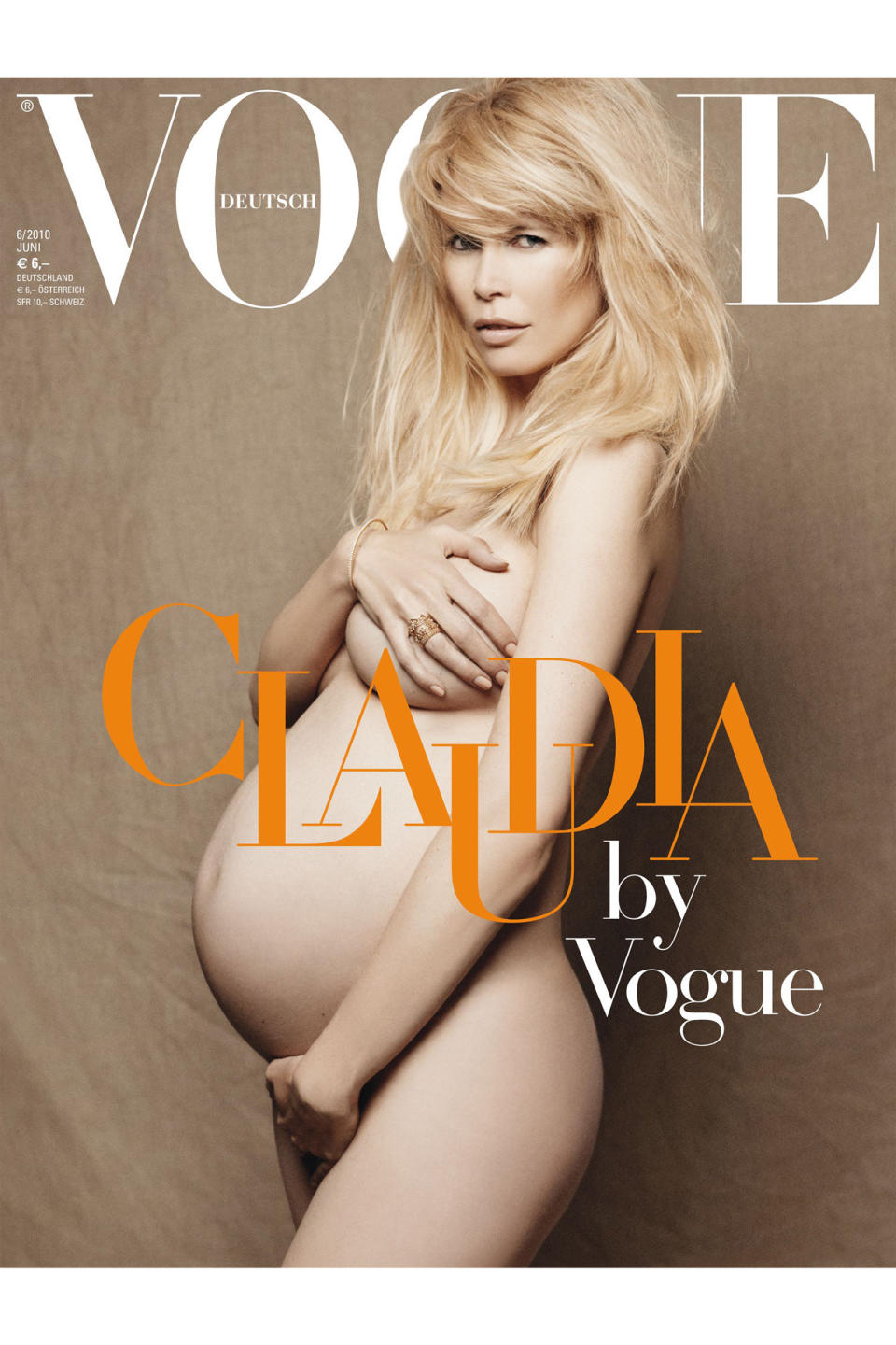 <p>Claudia Schiffer on the cover of <em>Vogue </em>Germany, 2010 </p>