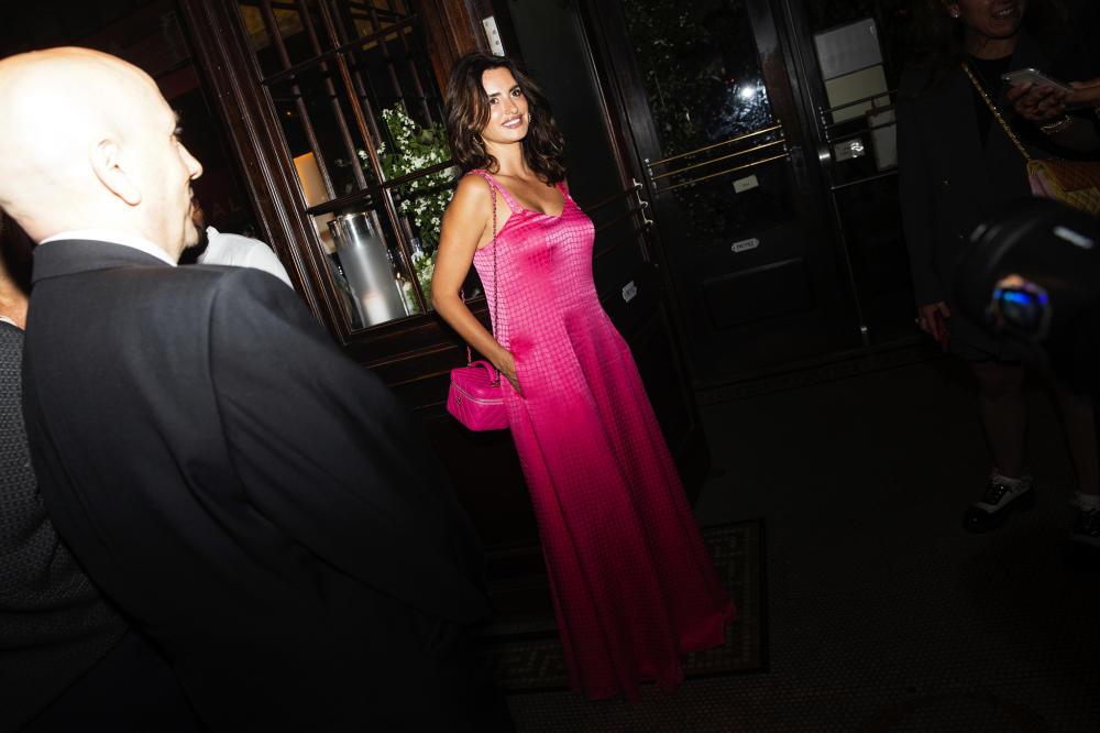 Penélope Cruz Makes an Entrance in Hot Pink Chanel at the Tribeca
