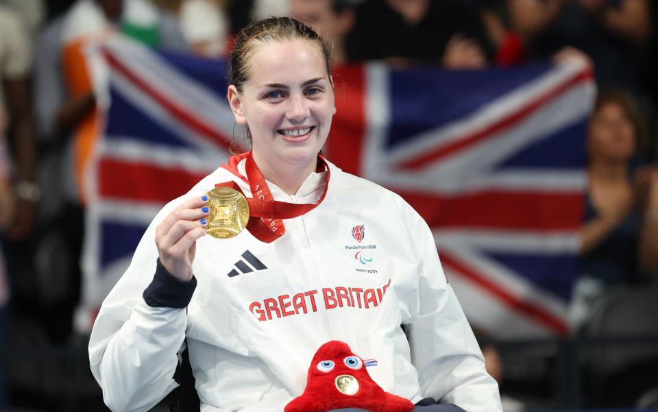 Tully Kearney powered to gold in the S5 200m freestyle