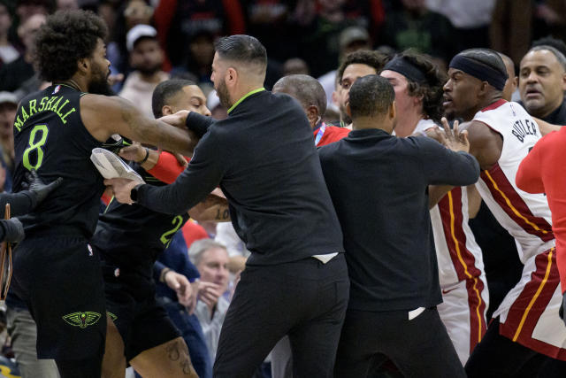 Heat's Jimmy Butler, 3 others, ejected after scuffle with Pelicans