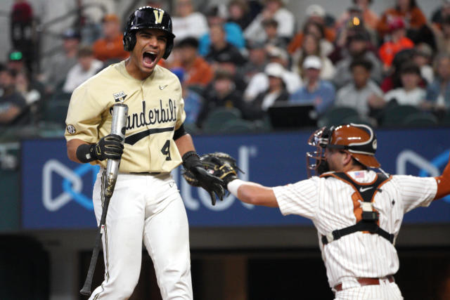 Texas baseball picks up USC transfer Charlie Hurley