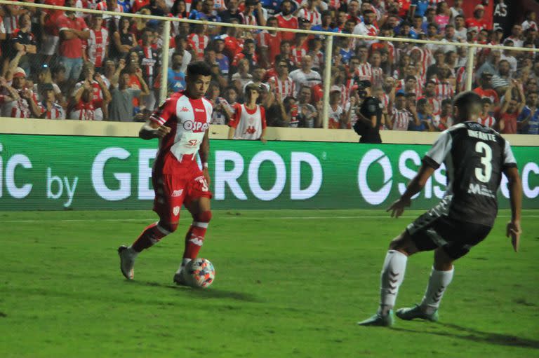 Unión y Platense, nuevamente, frente a frente