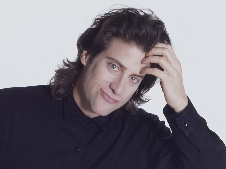 Comedian Richard Lewis poses for a portrait in 1985 in Los Angeles. / Credit: Aaron Rapoport/Getty Images