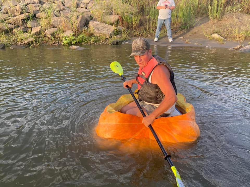 Duane Hansen Paddles Down Missouri River in Pumpkin