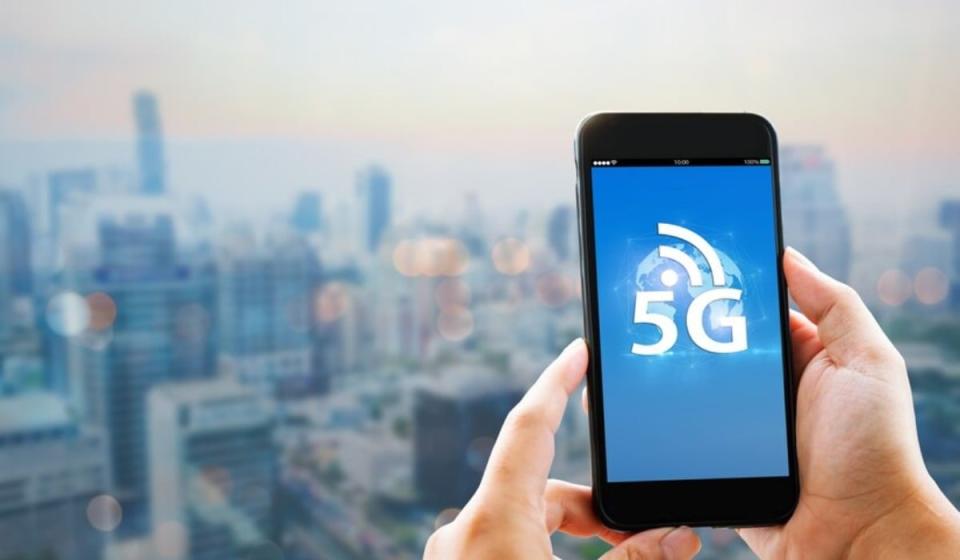 Colombia inició instalación de antenas 5G, pero el mundo ya habla de 5.5G. Foto: tomada de Freepik