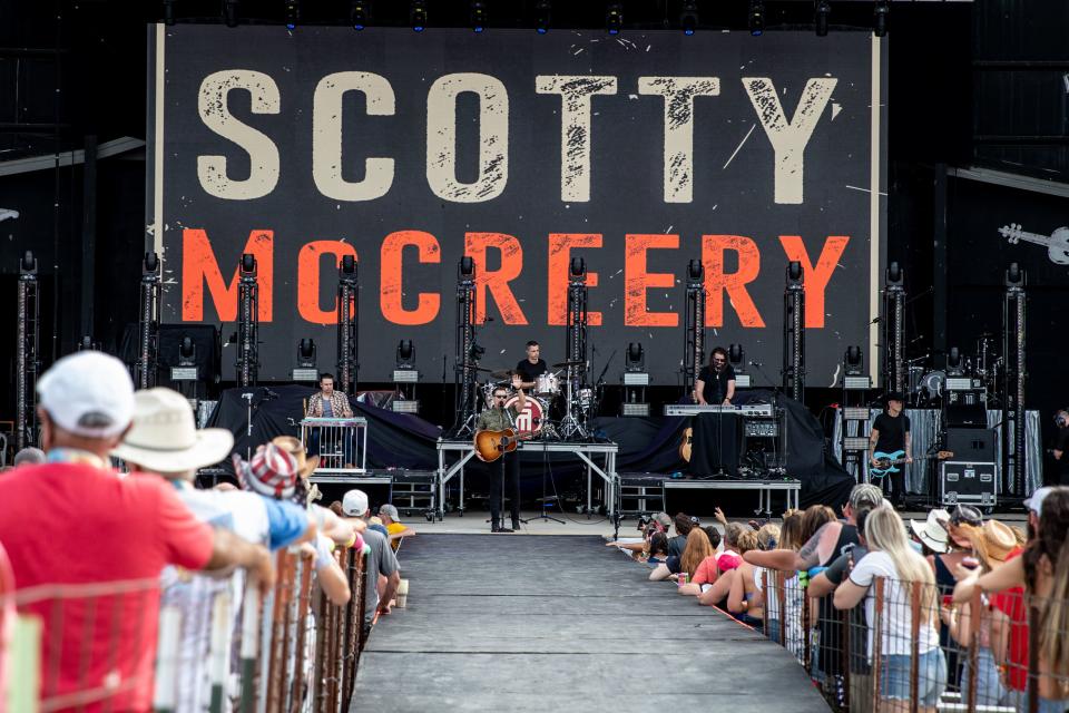 Thursday – Country Concert ’22 Artist Gallery: Scotty McCreery