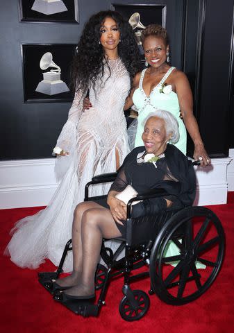 <p>Matt Baron/Shutterstock</p> SZA with her mom and grandmother at the 2018 Grammy Awards.