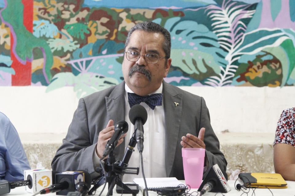 Pediatrician José Manuel de la Rosa speaks Tuesday, July 2, 2019, at a shelter in El Paso, Texas, about treating migrant children released from Border Patrol detention centers along the Southwest border. (AP Photo/Cedar Attanasio)