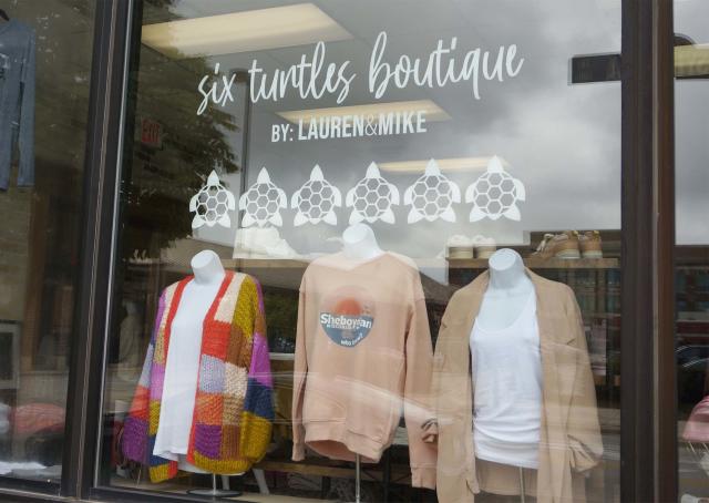 Six Turtles Boutique is closing its storefront in downtown