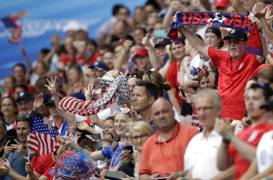 US fans wait for the start of the during the Women's World Cup round of 16 soccer match between Spain and US at the Stade Auguste-Delaune in Reims, France, Monday, June 24, 2019. (AP Photo/Alessandra Tarantino)