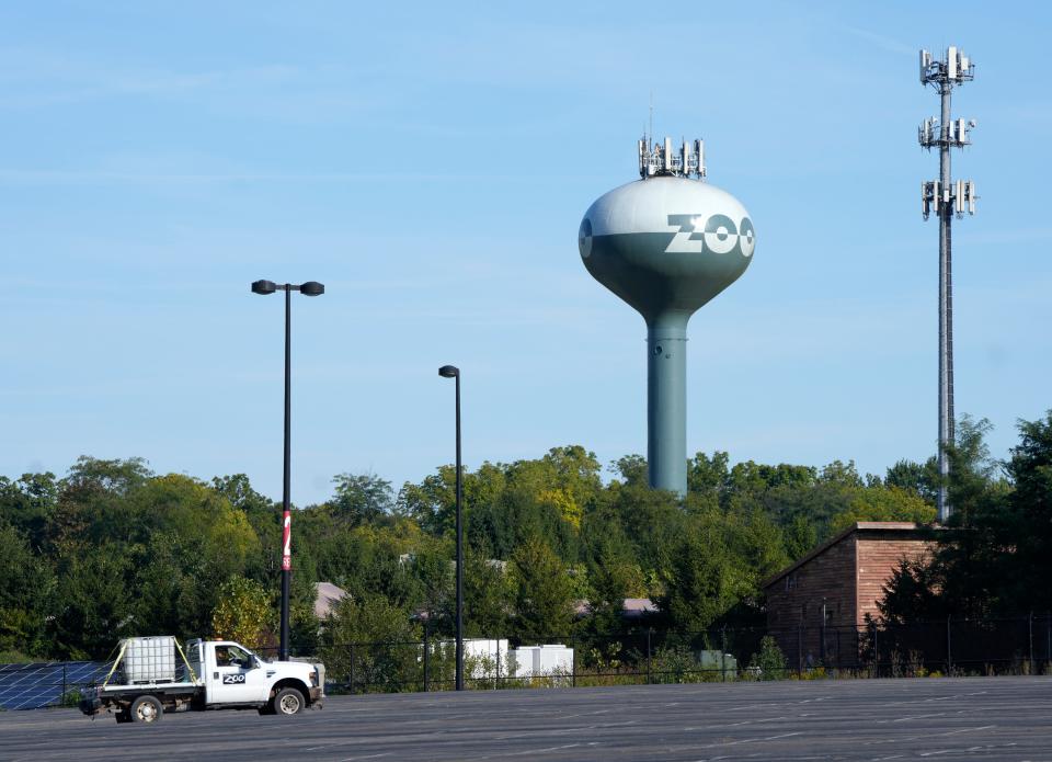 Three former Columbus Zoo and Aquarium executives were charged Monday in connection with a 90-count indictment, including multiple felony counts of theft, bribery and engaging in a pattern of corrupt activity extending over 10 years.